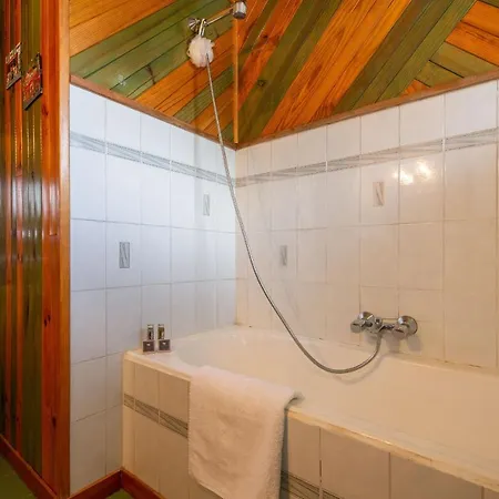 아파트 Sleeps 5